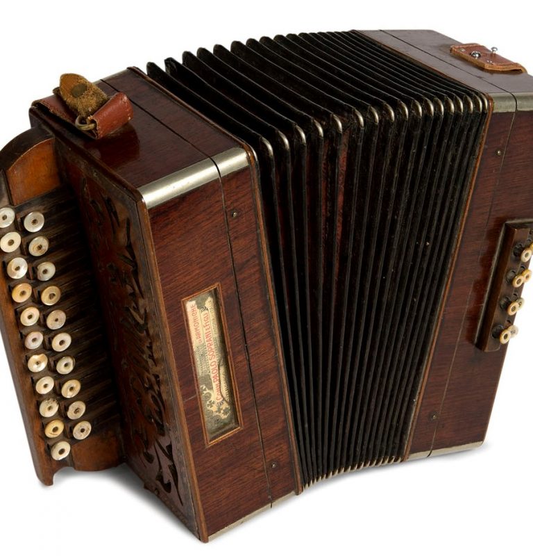 17. L'accordéon
